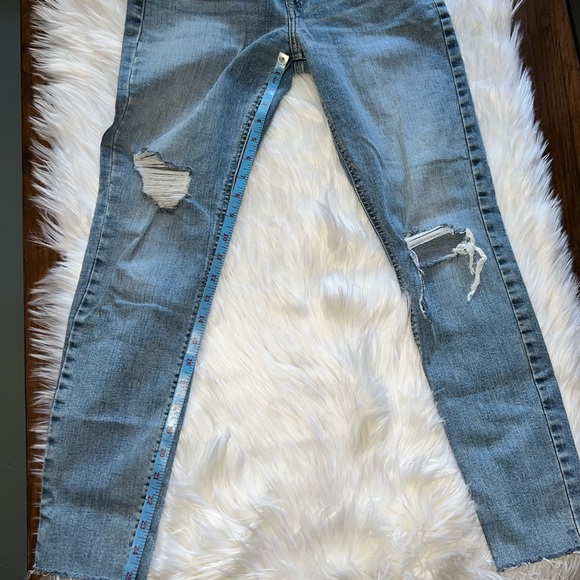 Lucky brand BRIDGETTE SKINNY Distressed/Ripped Denim Jeans Size 0/25. Light wash - Picture 10 of 10